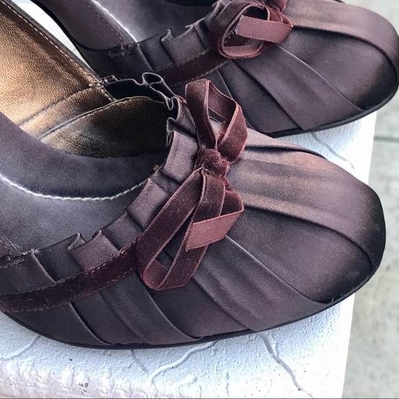 BCBGMAXAZRIA Brown inspired Vintage Sz 7.5 - Picture 1 of 8
